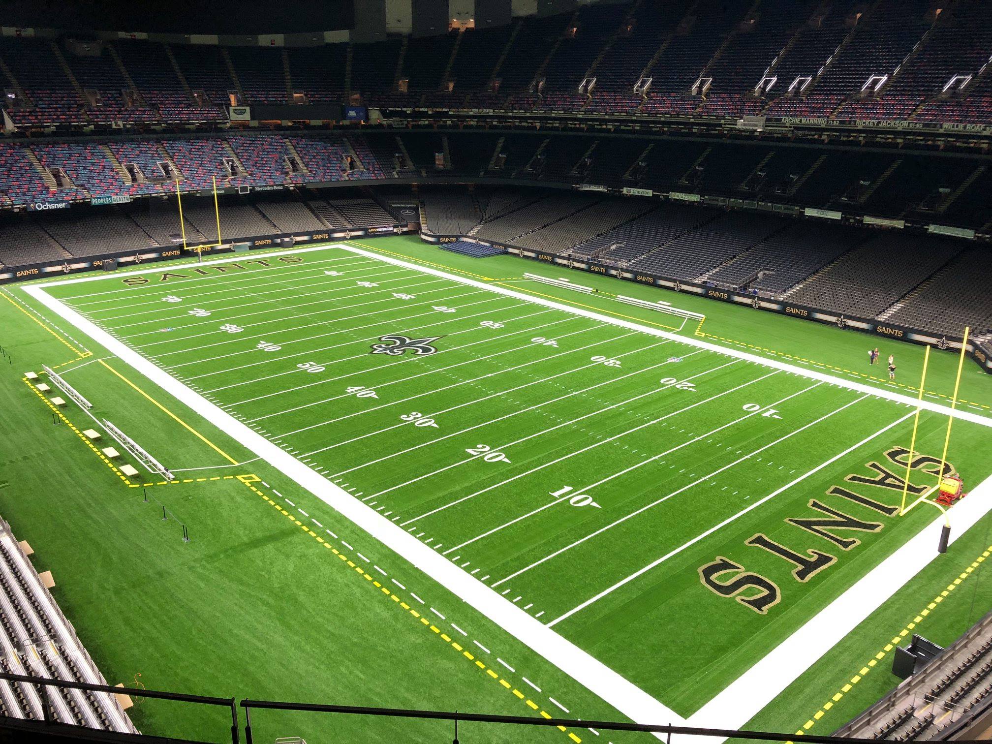 NFL Football Stadiums - New Orleans Saints Stadium - Mercedes-Benz Superdome